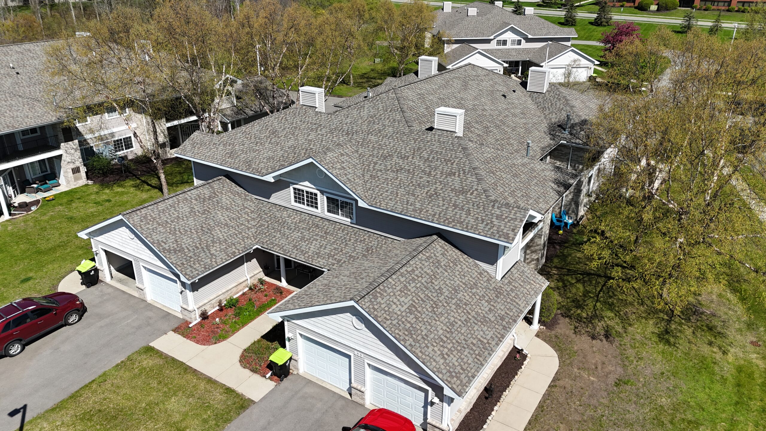 Residential roof replacement project in Metro Detroit, MI — Roofcom (#14)