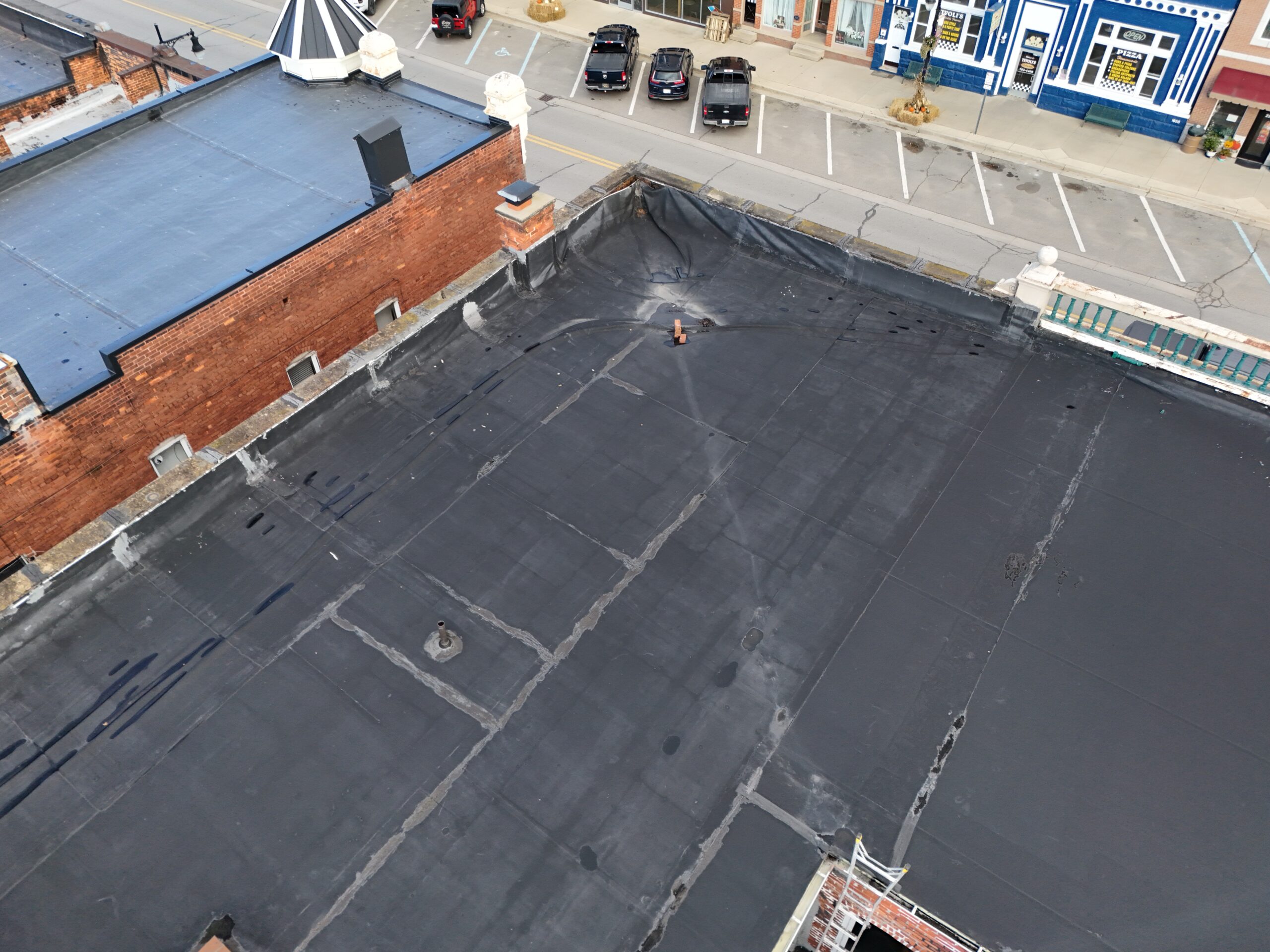Residential roof replacement project in Metro Detroit, MI — Roofcom (#23)