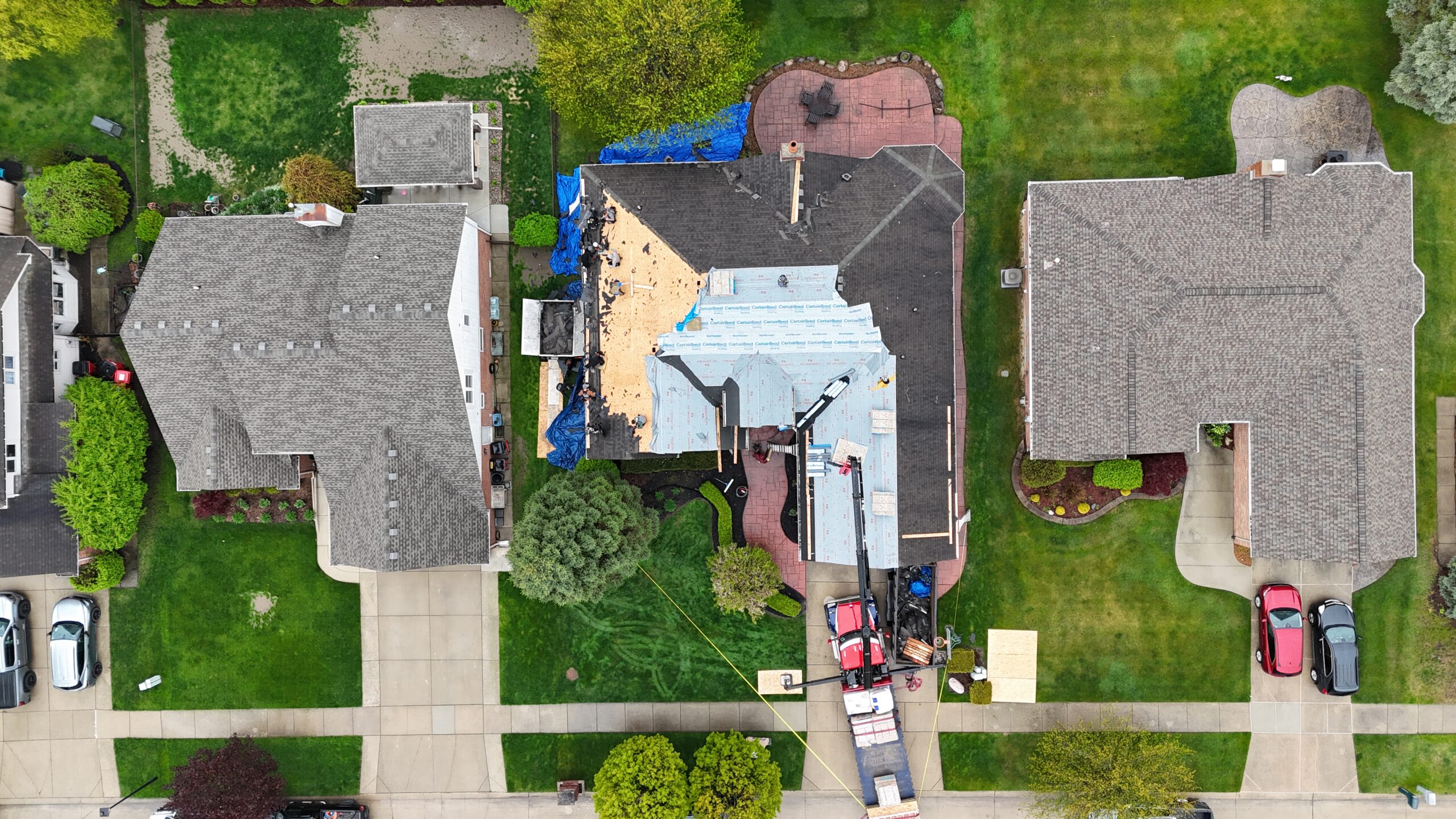 Residential roof replacement project in Metro Detroit, MI — Roofcom (#34)