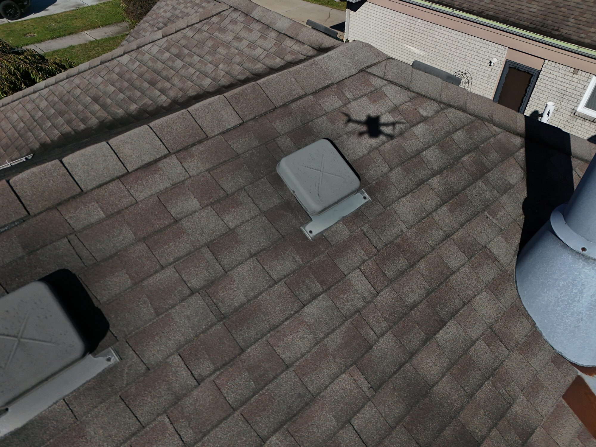 Residential roof replacement project in Metro Detroit, MI — Roofcom (#6)