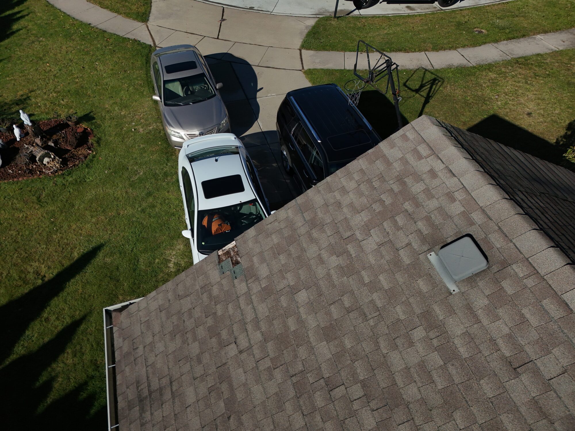 Residential roof replacement project in Metro Detroit, MI — Roofcom (#9)