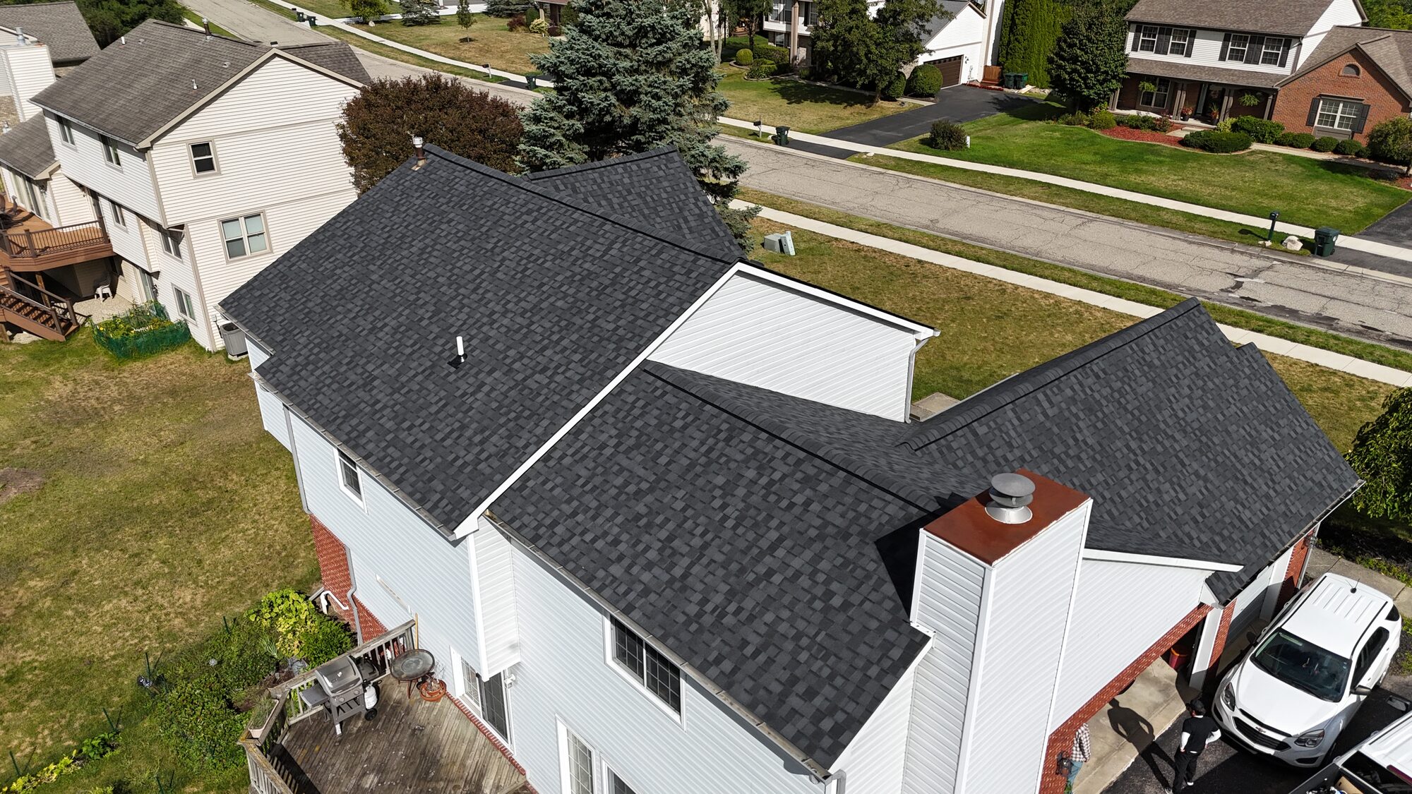 Residential roof replacement project in Metro Detroit, MI — Roofcom (#54)