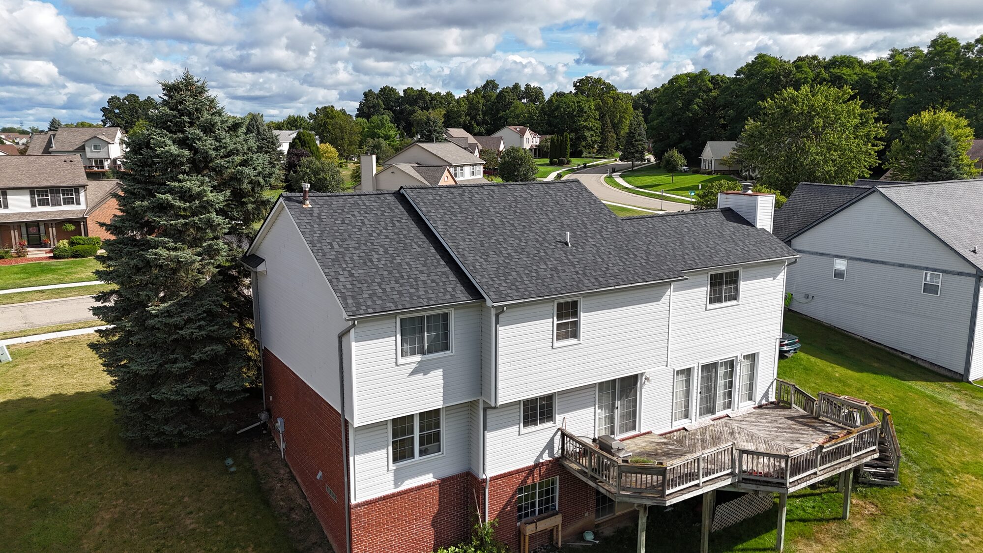 Residential roof replacement project in Metro Detroit, MI — Roofcom (#58)